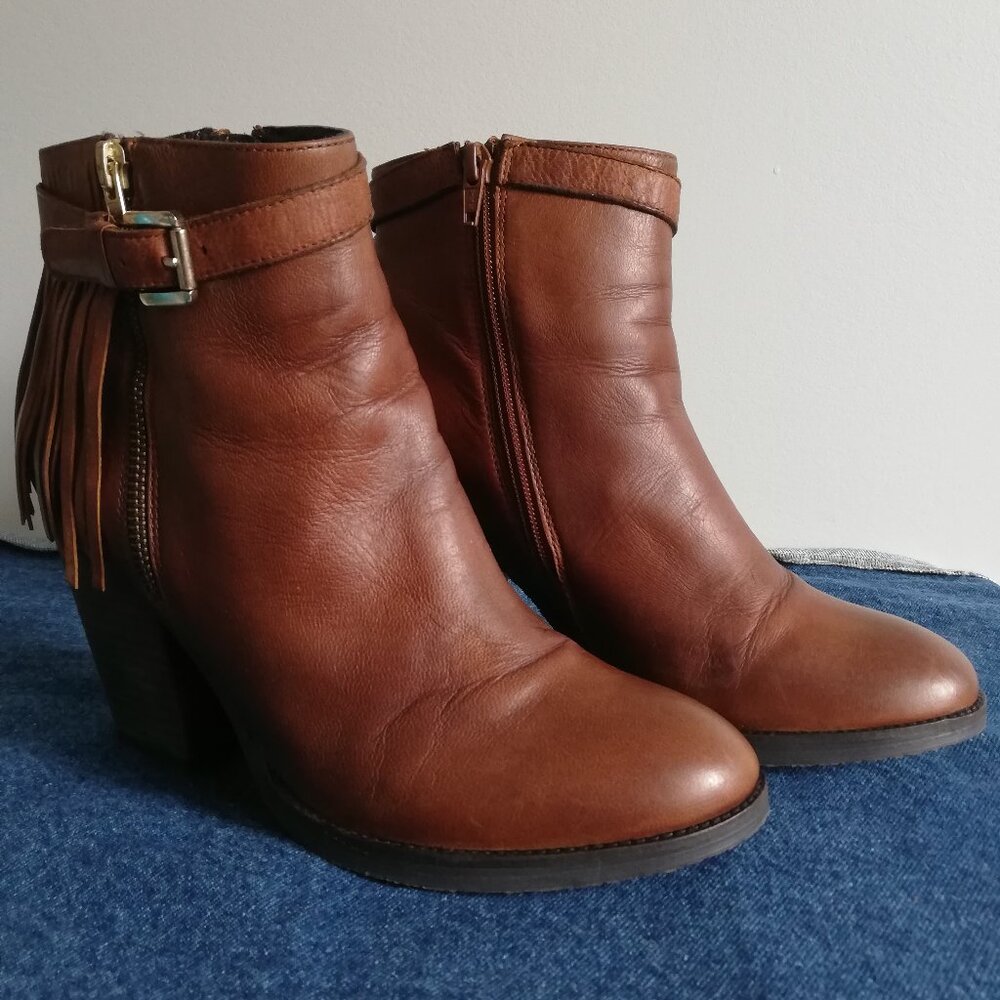 Steve Madden Genuine Leather Ankle Boots with Tassels  - Size 8